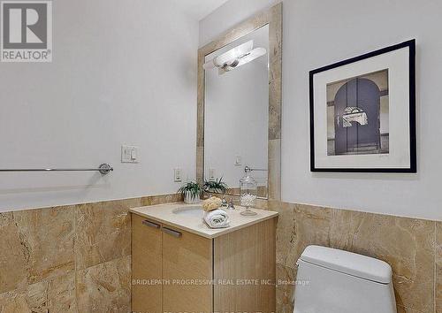 504-C - 662 Sheppard Avenue E, Toronto, ON - Indoor Photo Showing Bathroom