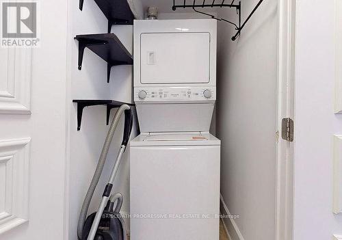 504-C - 662 Sheppard Avenue E, Toronto, ON - Indoor Photo Showing Laundry Room