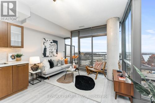 2506 - 33 Mill Street, Toronto, ON - Indoor Photo Showing Living Room