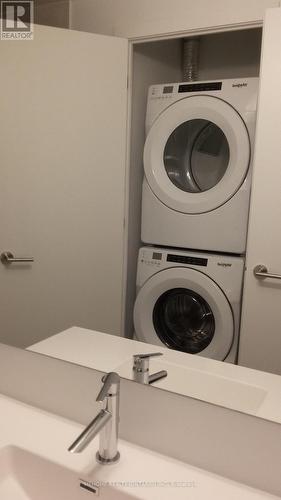 711 - 403 Church Street, Toronto, ON - Indoor Photo Showing Laundry Room