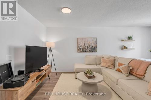 2711 - 361 Front Street W, Toronto, ON - Indoor Photo Showing Living Room