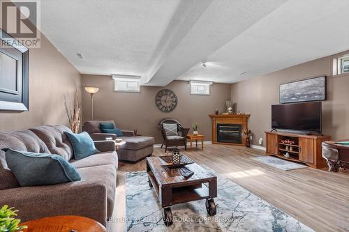 305 Simpson Crescent, London, ON - Indoor