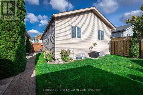 305 Simpson Crescent, London, ON - Outdoor