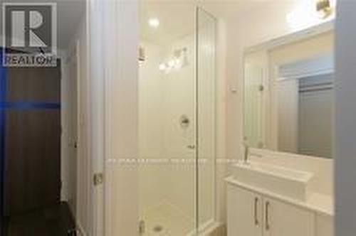 720 E - 576 Front Street W, Toronto, ON - Indoor Photo Showing Bathroom