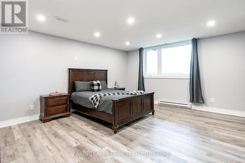 1358 Concession Road 4, Adjala-Tosorontio, ON - Indoor Photo Showing Bedroom