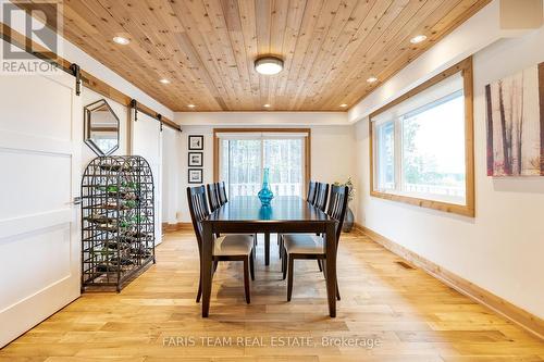 1358 Concession Road 4, Adjala-Tosorontio, ON - Indoor Photo Showing Dining Room