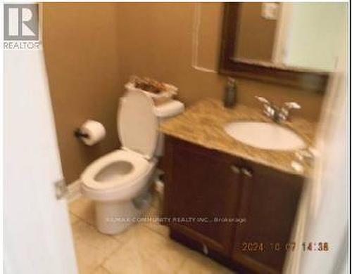 65 Ridge Road, Uxbridge, ON - Indoor Photo Showing Bathroom