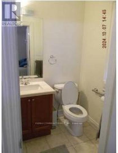 65 Ridge Road, Uxbridge, ON - Indoor Photo Showing Bathroom