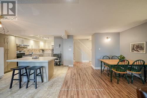 119 - 1300 Marlborough Court, Oakville, ON - Indoor