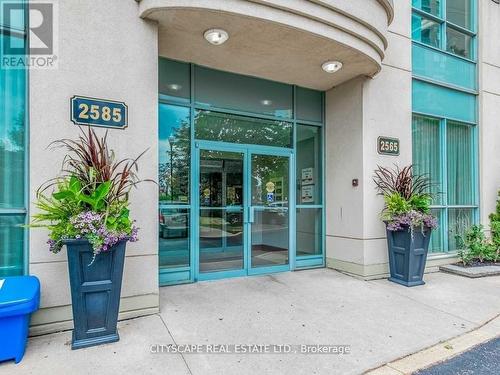 602 - 2565 Erin Centre Boulevard, Mississauga, ON - Outdoor