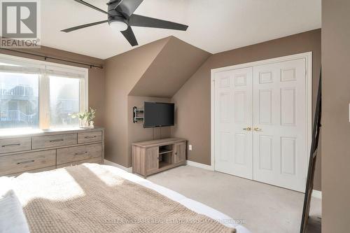 53 North Riverdale Drive, Caledon, ON - Indoor Photo Showing Bedroom