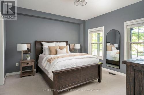 53 North Riverdale Drive, Caledon, ON - Indoor Photo Showing Bedroom