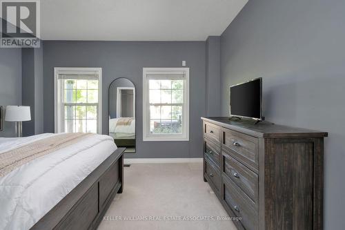 53 North Riverdale Drive, Caledon, ON - Indoor Photo Showing Bedroom