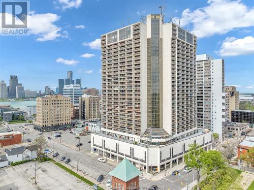 150 Park Street West Unit# 3003, Windsor, ON - Outdoor With Facade