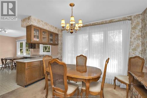 237 Burlington, Tecumseh, ON - Indoor Photo Showing Dining Room