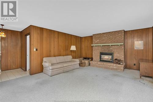 237 Burlington, Tecumseh, ON - Indoor With Fireplace