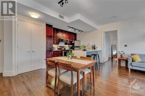 457 Mcleod Street Unit#304, Ottawa, ON - Indoor Photo Showing Dining Room