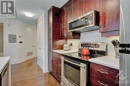 457 Mcleod Street Unit#304, Ottawa, ON - Indoor Photo Showing Kitchen