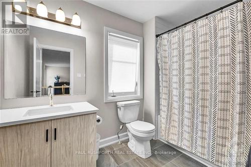 65 Pelham Crescent, Ottawa, ON - Indoor Photo Showing Bathroom