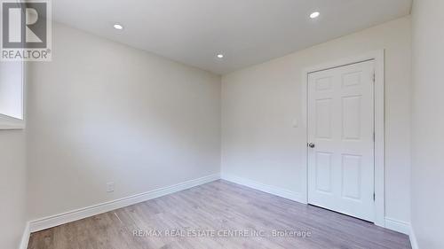 94 Glenview Avenue, Cambridge, ON - Indoor Photo Showing Other Room