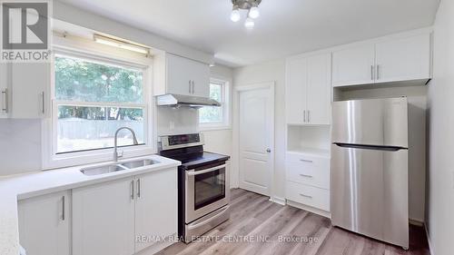 94 Glenview Avenue, Cambridge, ON - Indoor Photo Showing Kitchen With Stainless Steel Kitchen With Double Sink