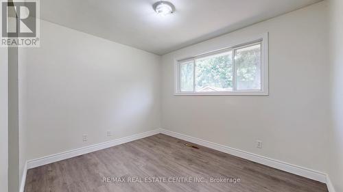 94 Glenview Avenue, Cambridge, ON - Indoor Photo Showing Other Room