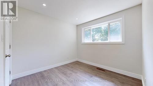 94 Glenview Avenue, Cambridge, ON - Indoor Photo Showing Other Room