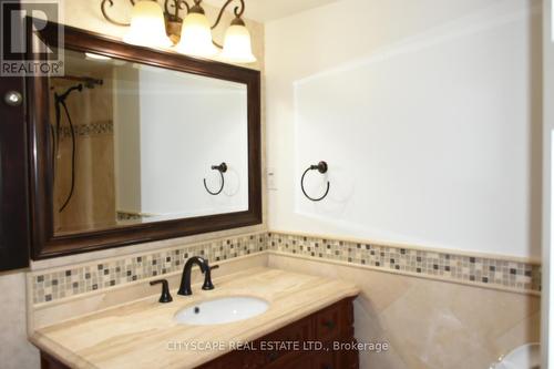 1201 - 3845 Lakeshore Boulevard, Toronto, ON - Indoor Photo Showing Bathroom