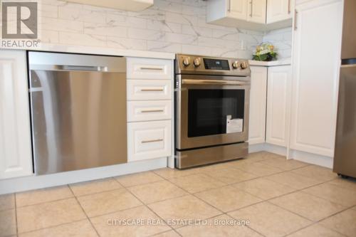 1201 - 3845 Lakeshore Boulevard, Toronto, ON - Indoor Photo Showing Kitchen