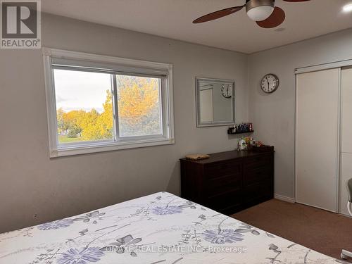 98 Cedarwood Crescent, Brampton, ON - Indoor Photo Showing Bedroom