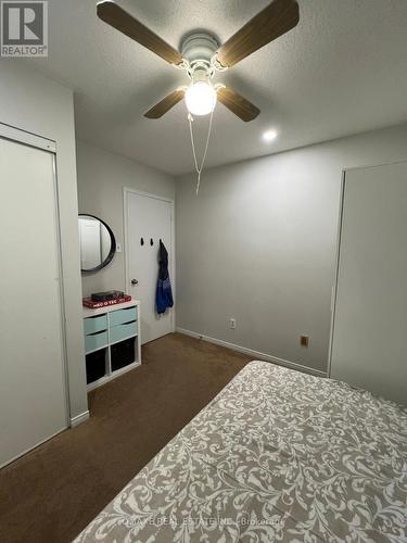 98 Cedarwood Crescent, Brampton, ON - Indoor Photo Showing Bedroom