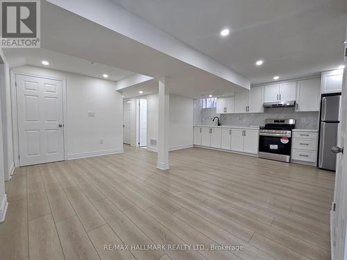 Bsmt - 29 Sheepberry Terrace, Brampton, ON - Indoor Photo Showing Kitchen