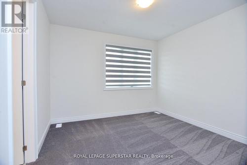 102 Rugman Crescent, Springwater, ON - Indoor Photo Showing Other Room