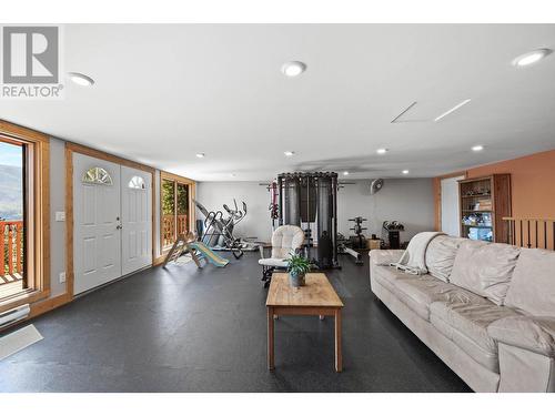 2943 Hopwood Road, North Shuswap, BC - Indoor Photo Showing Gym Room