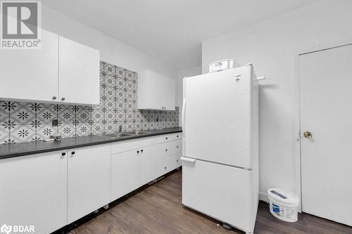 91 Bridge Street W, Belleville, ON - Indoor Photo Showing Kitchen With Double Sink