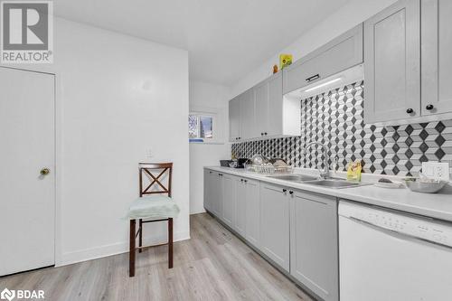 91 Bridge Street W, Belleville, ON - Indoor Photo Showing Kitchen With Double Sink