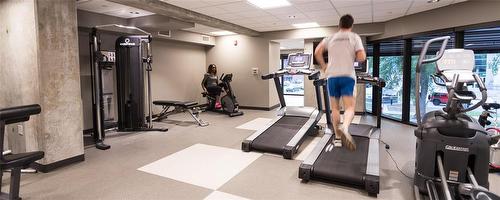 2206 300 Assiniboine Avenue, Winnipeg, MB - Indoor Photo Showing Gym Room