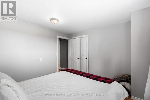 1312 Victoria Road, Prince Edward County (Ameliasburgh), ON - Indoor Photo Showing Bedroom