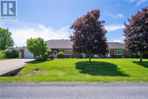 624 Daisy Street, Cornwall, ON - Outdoor With Facade