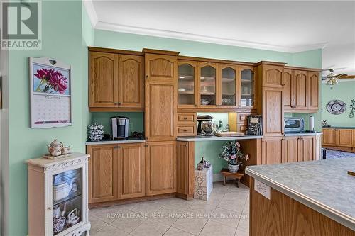 624 Daisy Street, South Stormont (716 - South Stormont (Cornwall) Twp), ON - Indoor Photo Showing Kitchen