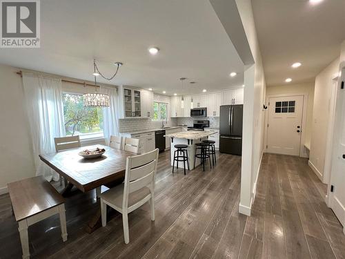 600 17Th Avenue N, Cranbrook, BC - Indoor Photo Showing Dining Room