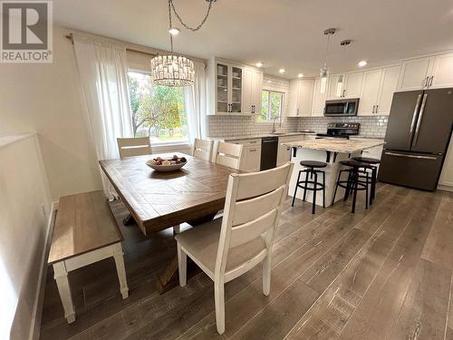 600 17Th Avenue N, Cranbrook, BC - Indoor Photo Showing Dining Room