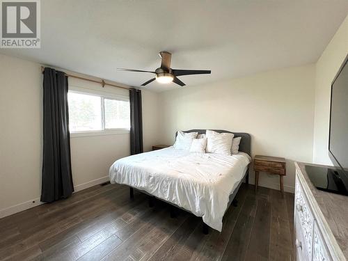 600 17Th Avenue N, Cranbrook, BC - Indoor Photo Showing Bedroom