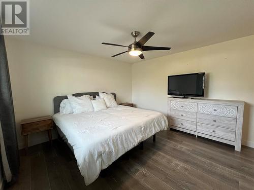 600 17Th Avenue N, Cranbrook, BC - Indoor Photo Showing Bedroom