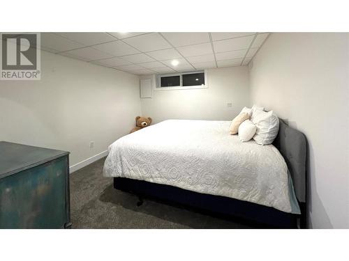 600 17Th Avenue N, Cranbrook, BC - Indoor Photo Showing Bedroom