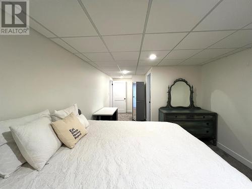 600 17Th Avenue N, Cranbrook, BC - Indoor Photo Showing Bedroom