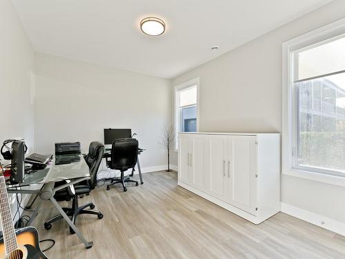 Chambre Ã Â coucher - 2-67 Rue Desjardins, Magog, QC - Indoor Photo Showing Office