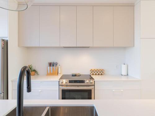 Kitchen - 722Z Rue Isola-Comtois, Sainte-Julie, QC - Indoor Photo Showing Kitchen With Double Sink