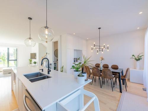 Kitchen - 722Z Rue Isola-Comtois, Sainte-Julie, QC - Indoor Photo Showing Other Room