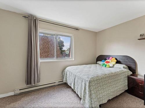 16-20 Hainford St, Toronto, ON - Indoor Photo Showing Bedroom